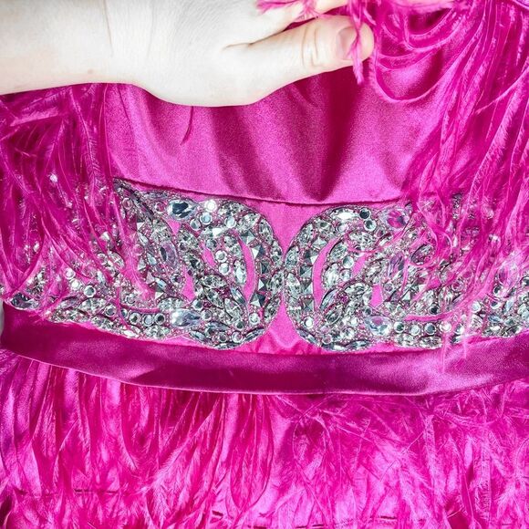 Jovani | Fuschia Feather Sequins Short Homecoming / Prom Formal Dress - Picture 5 of 10